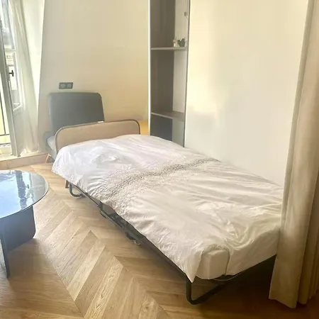 Apartment Chic In Centre Next To Opera & Louvre
